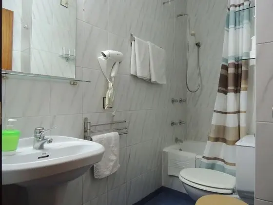 Standard Tek Büyük veya İki Ayrı Yataklı Oda