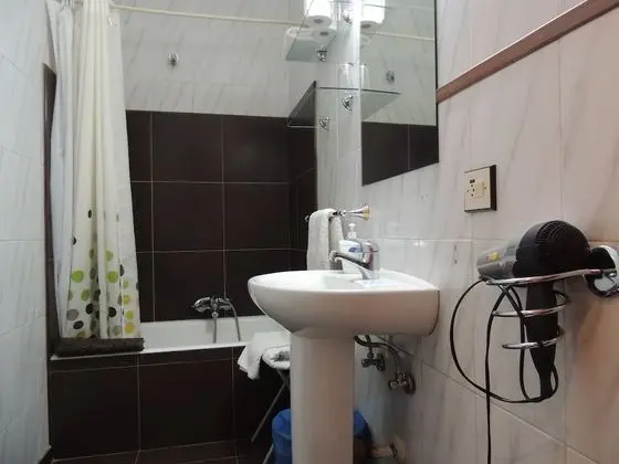 Standard Tek Büyük veya İki Ayrı Yataklı Oda