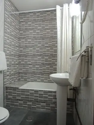 Standard Üç Kişilik Oda