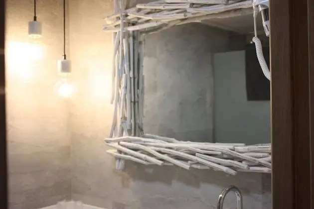 Deluxe Tek Büyük Yataklı Oda, 1 Büyük (Queen) Boy Yatak