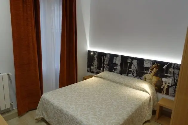 Tek Büyük Yataklı Oda