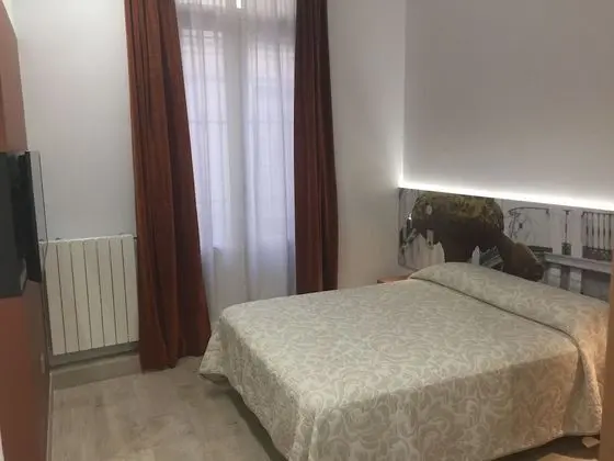 Tek Büyük Yataklı Oda
