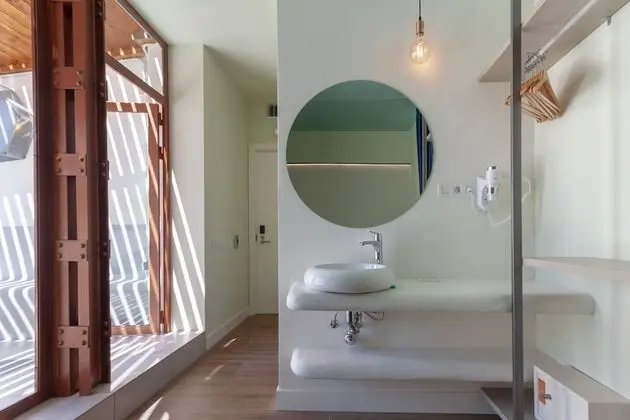 Tek Büyük Yataklı Oda, Teras, Şehir Manzaralı