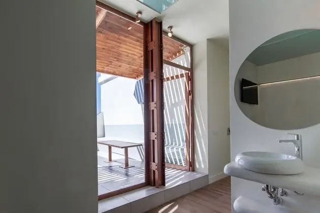 Tek Büyük Yataklı Oda, Teras, Şehir Manzaralı