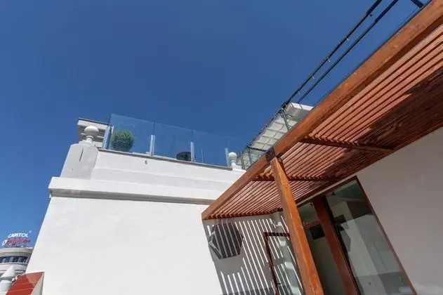 Tek Büyük Yataklı Oda, Teras, Şehir Manzaralı