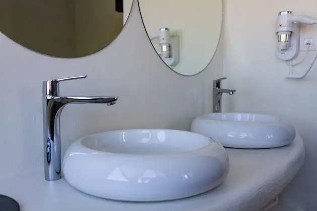 Üç Kişilik Oda, Şehir Manzaralı