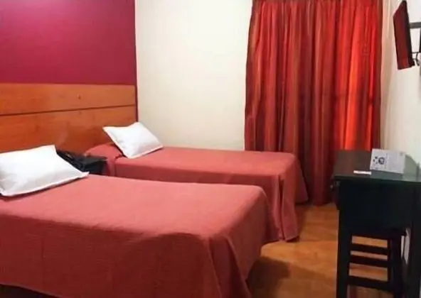 Tek Büyük veya İki Ayrı Yataklı Oda