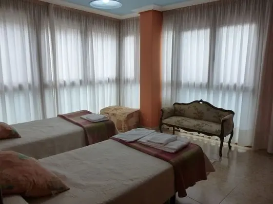 Dört Kişilik Oda, Bağlantılı Odalar