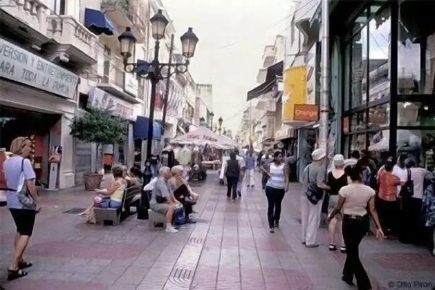 Üç Kişilik Oda