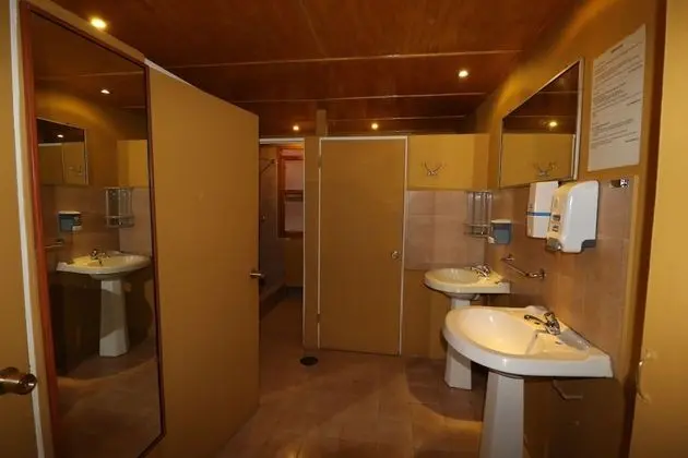 Standard Tek Büyük Yataklı Oda, 1 Çift Kişilik Yatak, Ortak Banyo