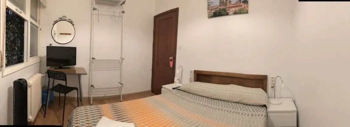 Tek Büyük Yataklı Oda, Ortak Banyo