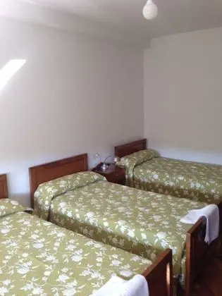 Üç Kişilik Oda, Ortak Banyo, Kule
