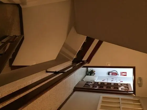 Üç Kişilik Oda, Ortak Banyo, Kule