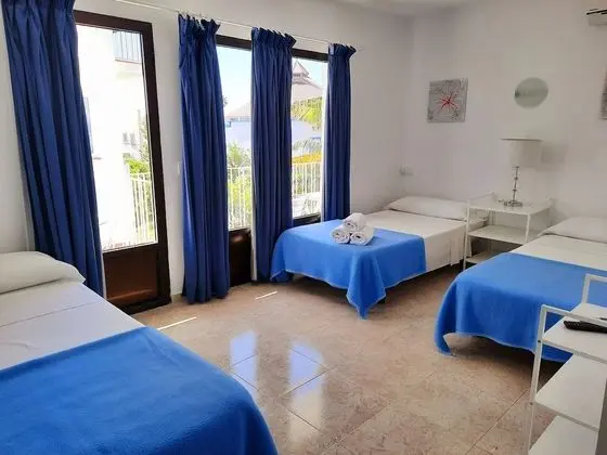 Üç Kişilik Oda, Balkon