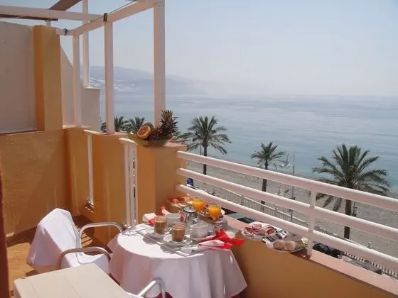 Panoramic Tek Büyük Yataklı Oda, Teras, Deniz Manzaralı