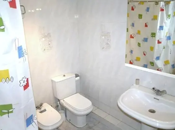Basic Tek Kişilik Oda, Ortak Banyo