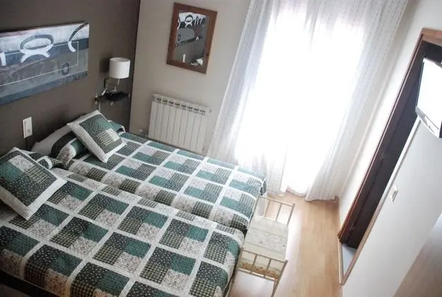 Tek Büyük veya İki Ayrı Yataklı Oda