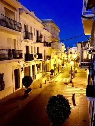 Classic Üç Kişilik Oda, 1 Yatak Odası, Balkon, Şehir Manzaralı