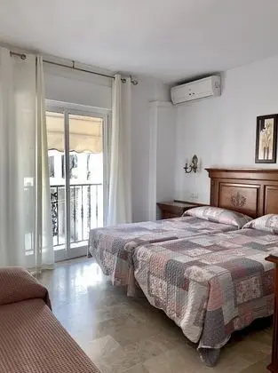 Classic Üç Kişilik Oda, 1 Yatak Odası, Balkon, Şehir Manzaralı