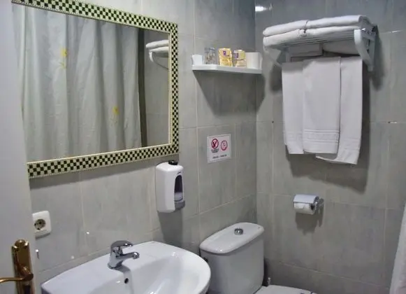 Classic Üç Kişilik Oda, 1 Yatak Odası, Balkon, Şehir Manzaralı