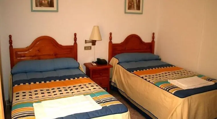 Tek Büyük veya İki Ayrı Yataklı Oda