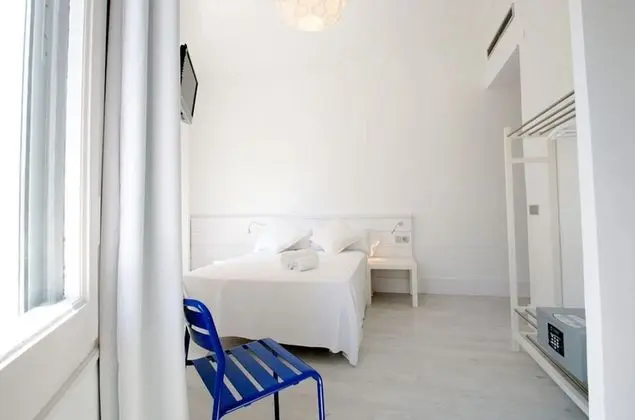 Tek Büyük Yataklı Oda, Ortak Banyo
