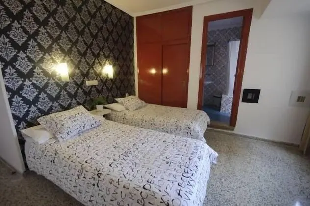 Tek Büyük veya İki Ayrı Yataklı Oda