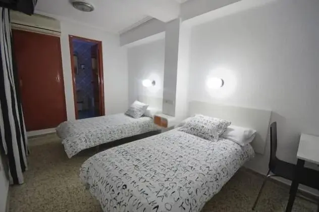 Tek Büyük veya İki Ayrı Yataklı Oda