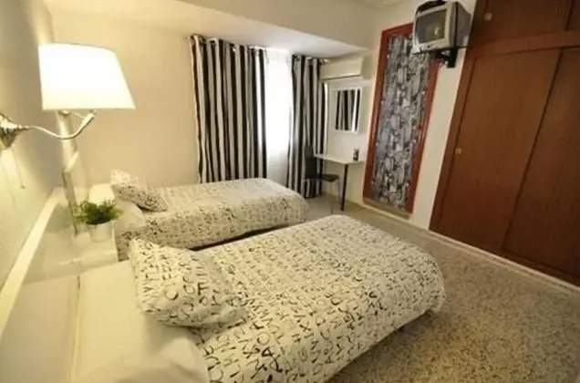 Tek Büyük veya İki Ayrı Yataklı Oda