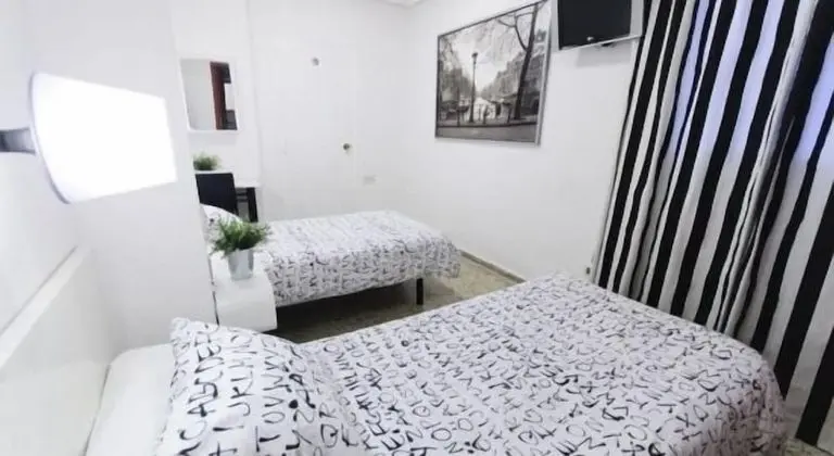 Tek Büyük veya İki Ayrı Yataklı Oda