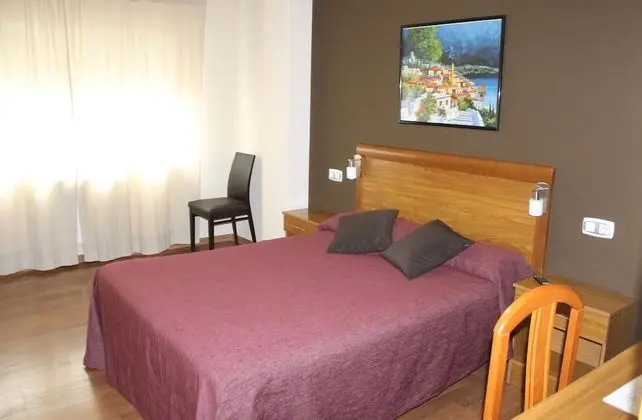 Büyük Yataklı Tek Kişilik Oda, Özel Banyo