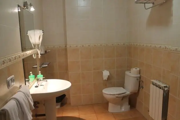 Tek Büyük veya İki Ayrı Yataklı Oda, Özel Banyo