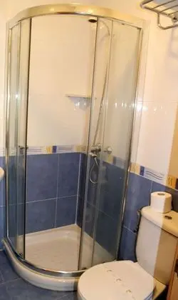 Üç Kişilik Oda, Özel Banyo