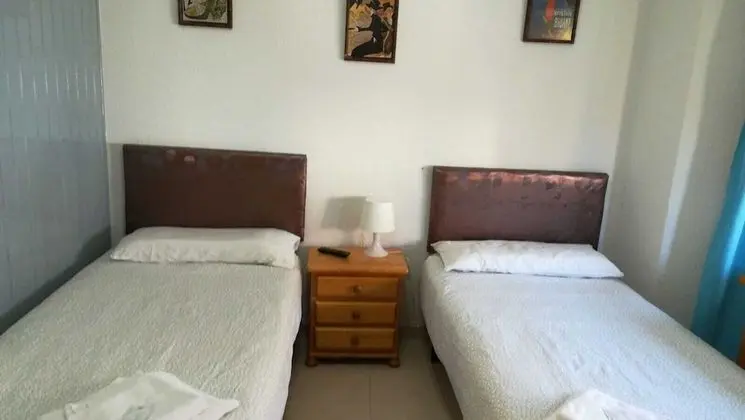 Economy İki Ayrı Yataklı Oda, Ortak Banyo