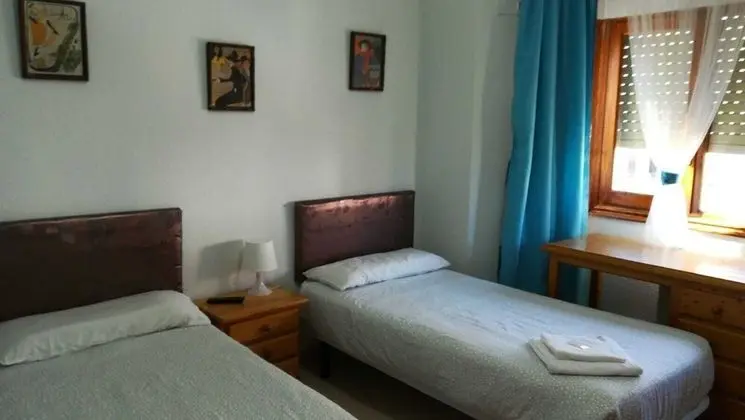 Economy İki Ayrı Yataklı Oda, Ortak Banyo