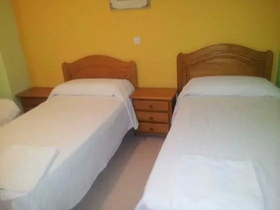 Economy İki Ayrı Yataklı Oda, Ortak Banyo