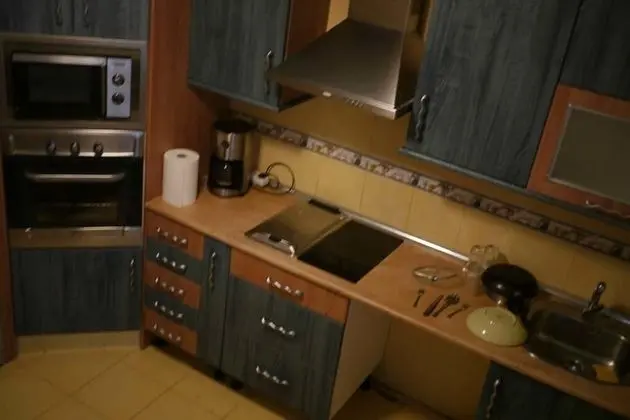 Economy Üç Kişilik Oda, Ortak Banyo