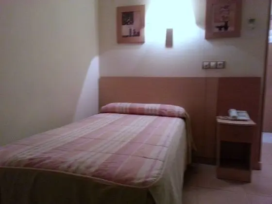 Tek Kişilik Oda