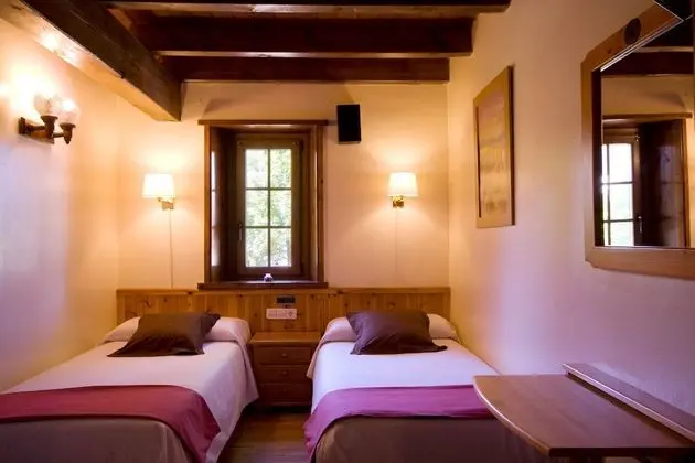 Tek Büyük veya İki Ayrı Yataklı Oda