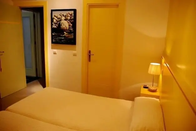 İki Ayrı Yataklı Oda, 2 Tek Kişilik Yatak