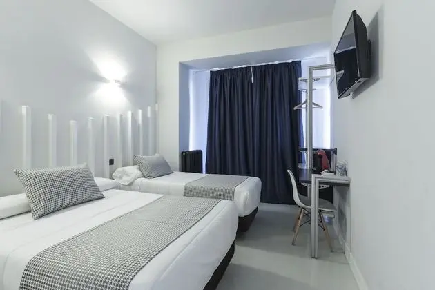 Tek Büyük Yataklı Oda, 2 Tek Kişilik Yatak, Şehir Manzaralı