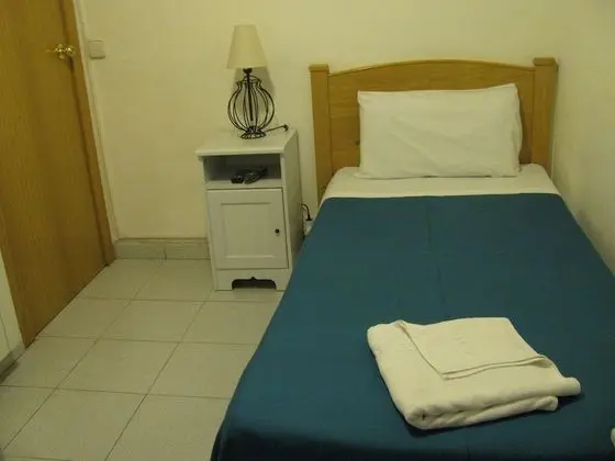 Tek Kişilik Oda, Ortak Banyo