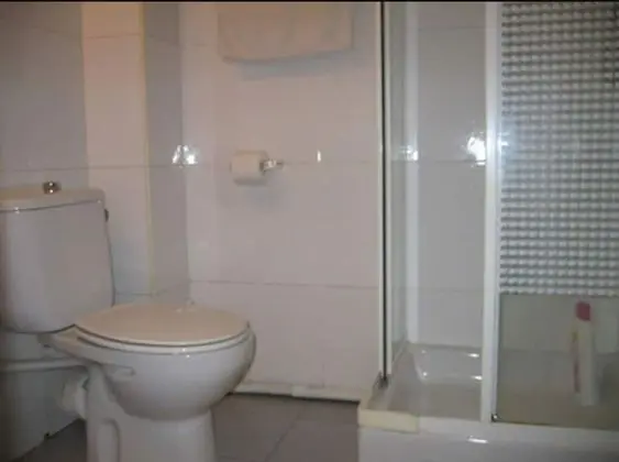 Üç Kişilik Oda, Özel Banyo