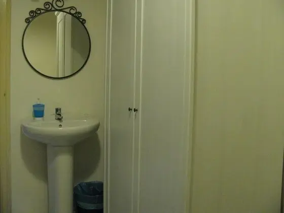 Üç Kişilik Oda, Özel Banyo