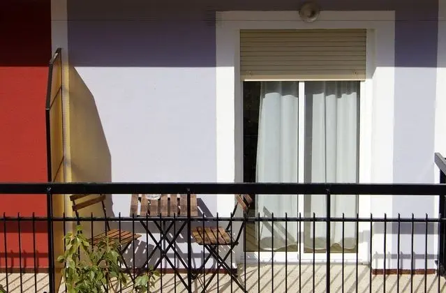 Tek Büyük Yataklı Oda, Balkon