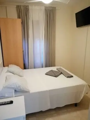Tek Büyük Yataklı Oda, 1 Çift Kişilik Yatak, Ortak Banyo