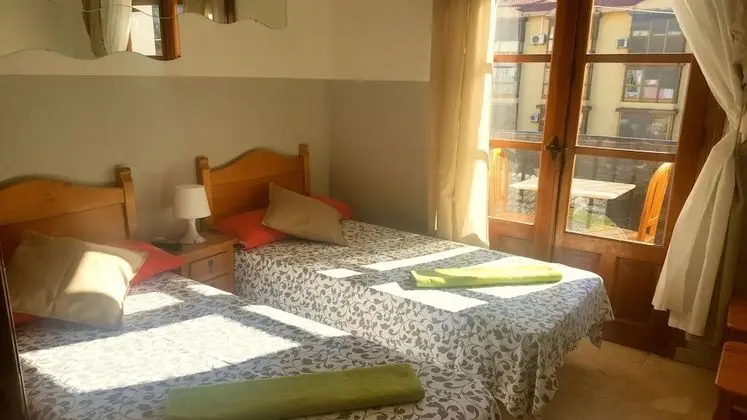 Tek Büyük Yataklı Oda, 1 Çift Kişilik Yatak, Ortak Banyo