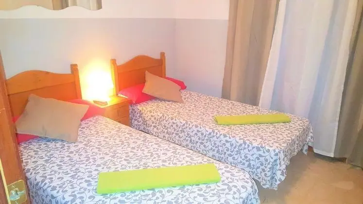 Tek Büyük Yataklı Oda, 1 Çift Kişilik Yatak, Ortak Banyo