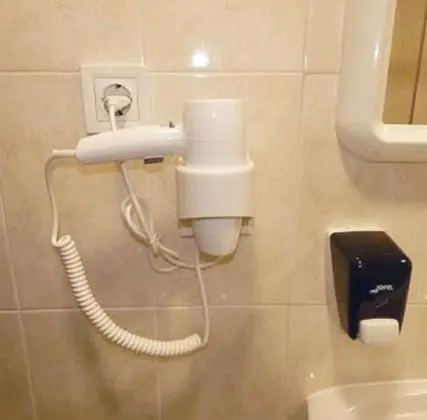 Tek Kişilik Oda, Ortak Banyo