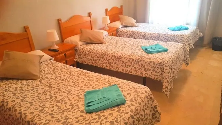 Üç Kişilik Oda, Ortak Banyo
